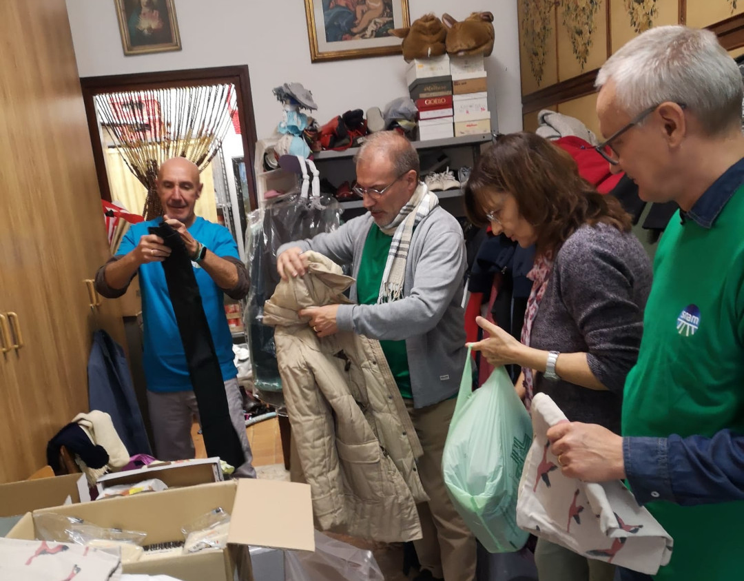 S. Vincenzo e Snam ancora insieme per distribuire cibo e abiti